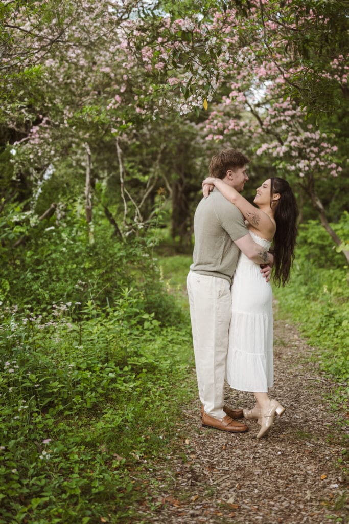 spring at cross estate gardens new jersey engagement photos