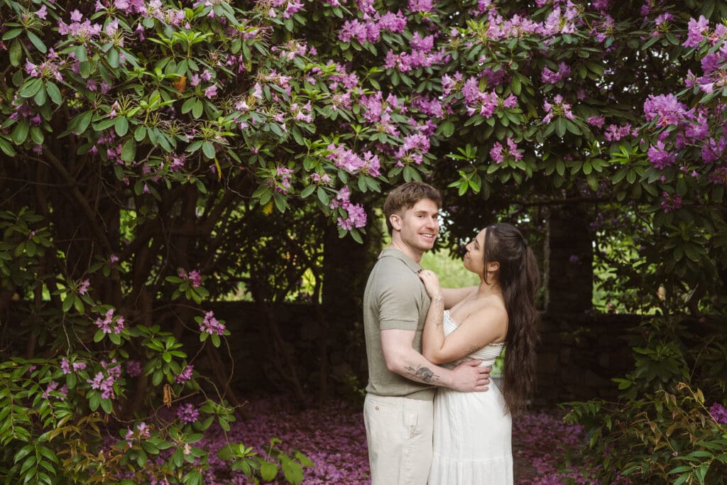 spring at cross estate gardens new jersey engagement photos
