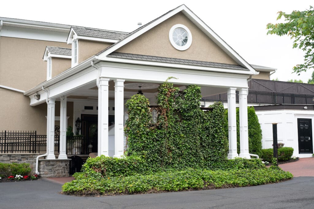 front of wedding venue the hamilton manor photo spot