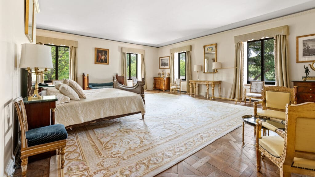 the getting ready room at jasna polana bridal suite