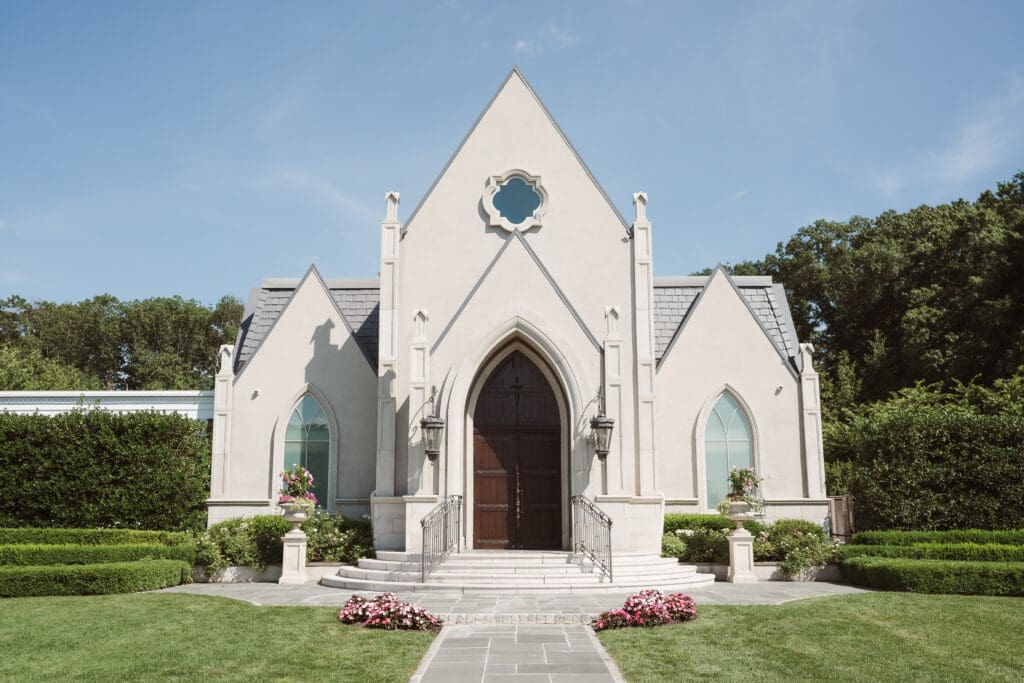 park chateau is dreamy french chateau wedding venue in New Jersey for whimsical photography
