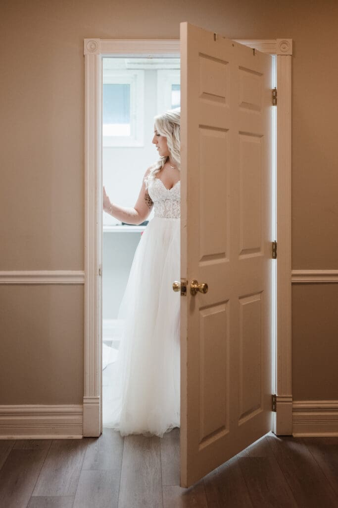 bridal suite getting ready photos at Ramblewood Country Club NJ