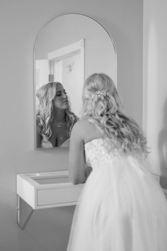 bridal suite getting ready photos at Ramblewood Country Club NJ