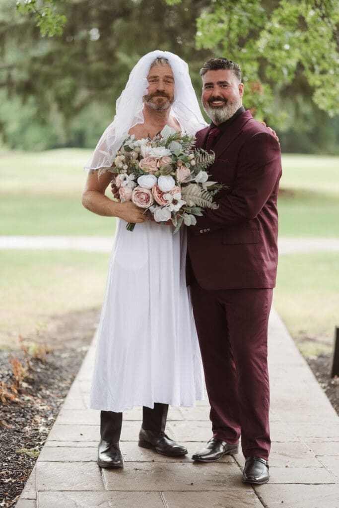funny first look bestman and groom