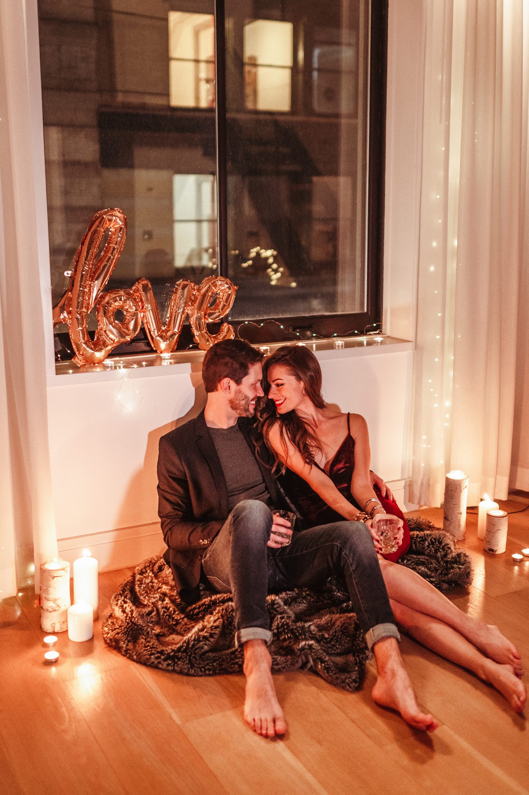 soho-nyc-engagement-lifestyle-photos-by-suess-moments