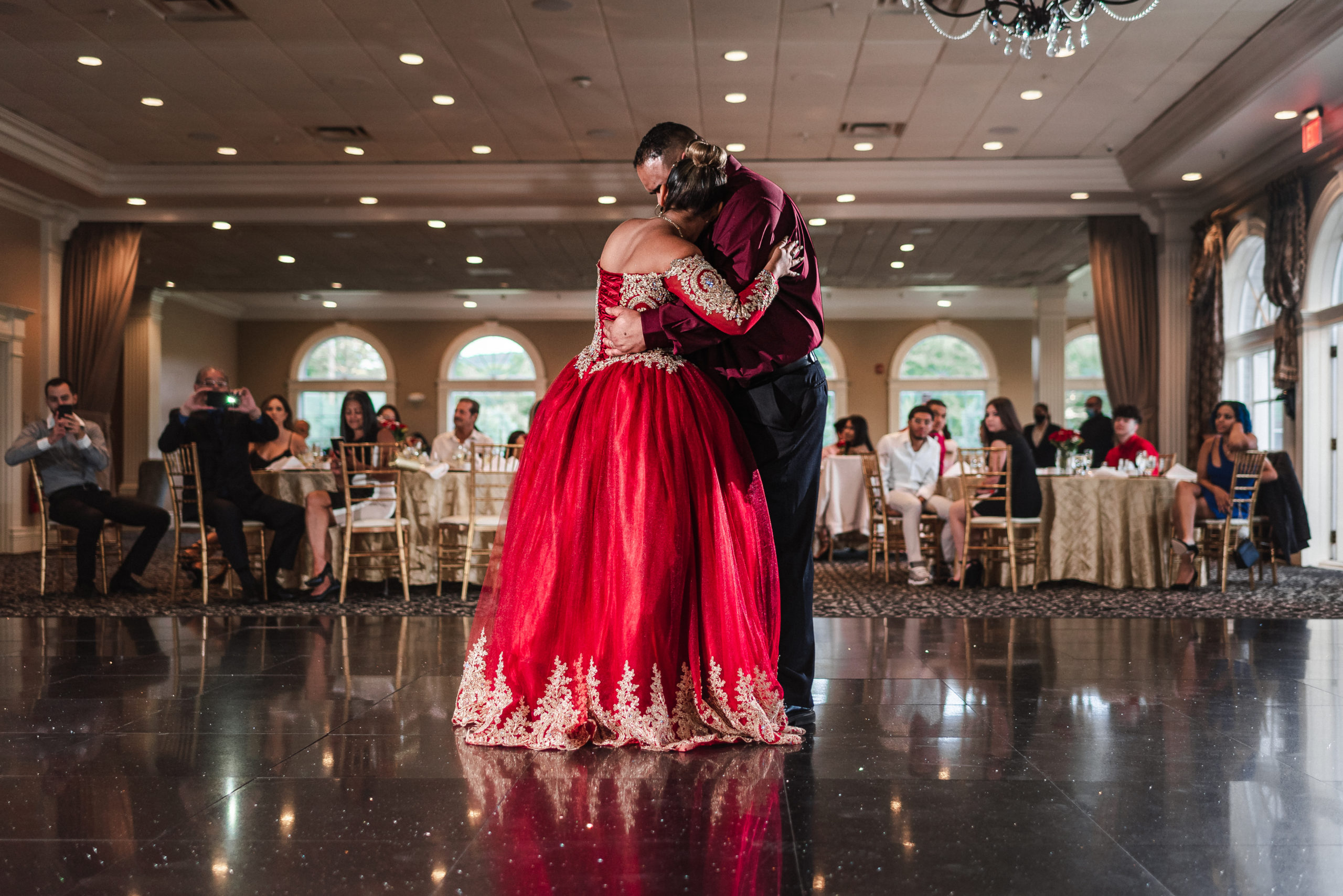 daddy-daughter-dance-at-quinceanera-falkirk-estate-and-country-club-by-suessmoments