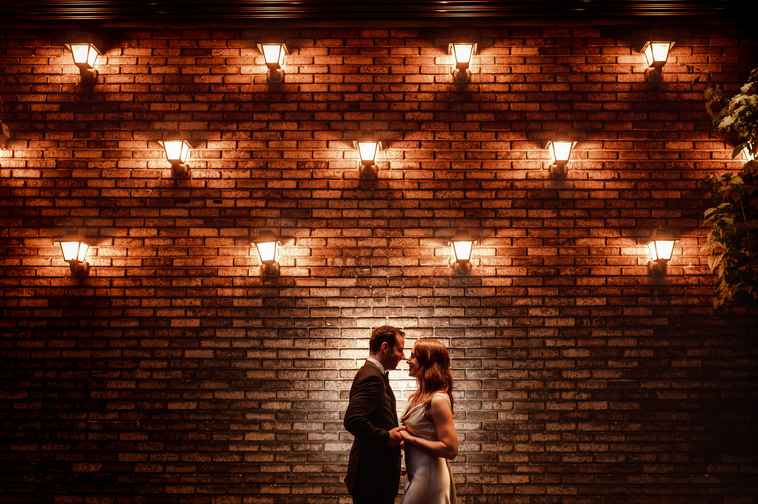 creative-wedding-photos-at-nyc-midtown-loft-and-terrace-by-suess-moments