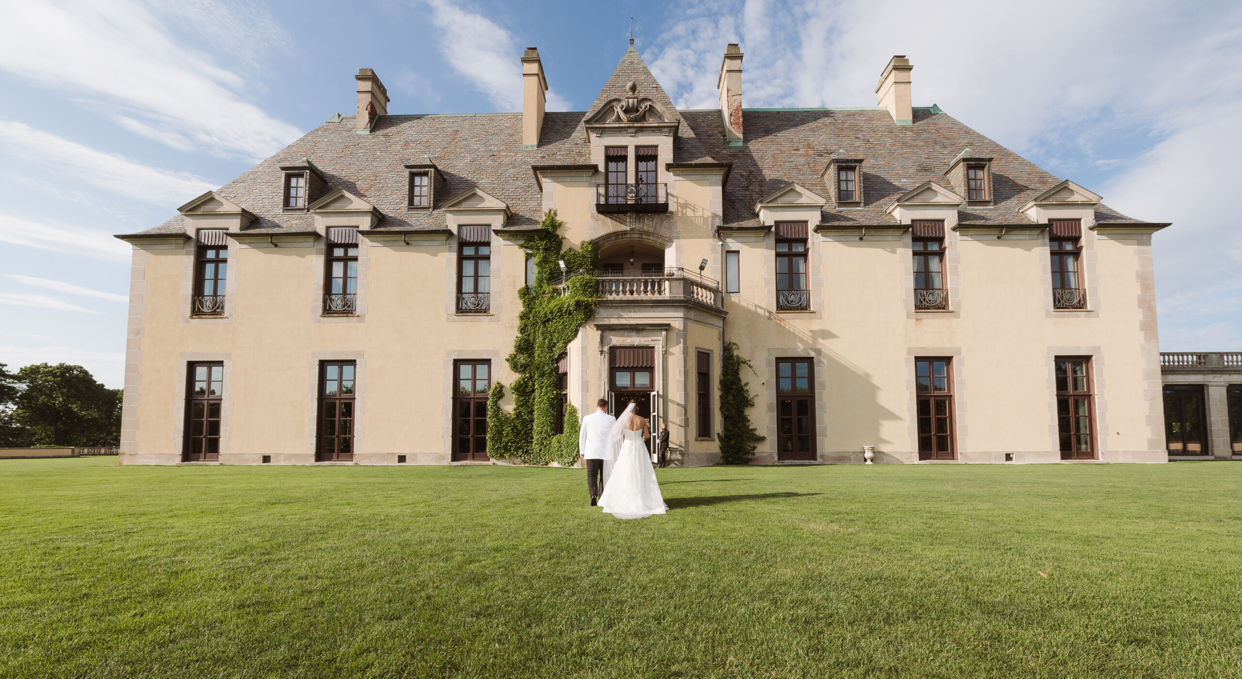 dreamy-oheka-castle-wedding-photos-new-york-by-suess-moments