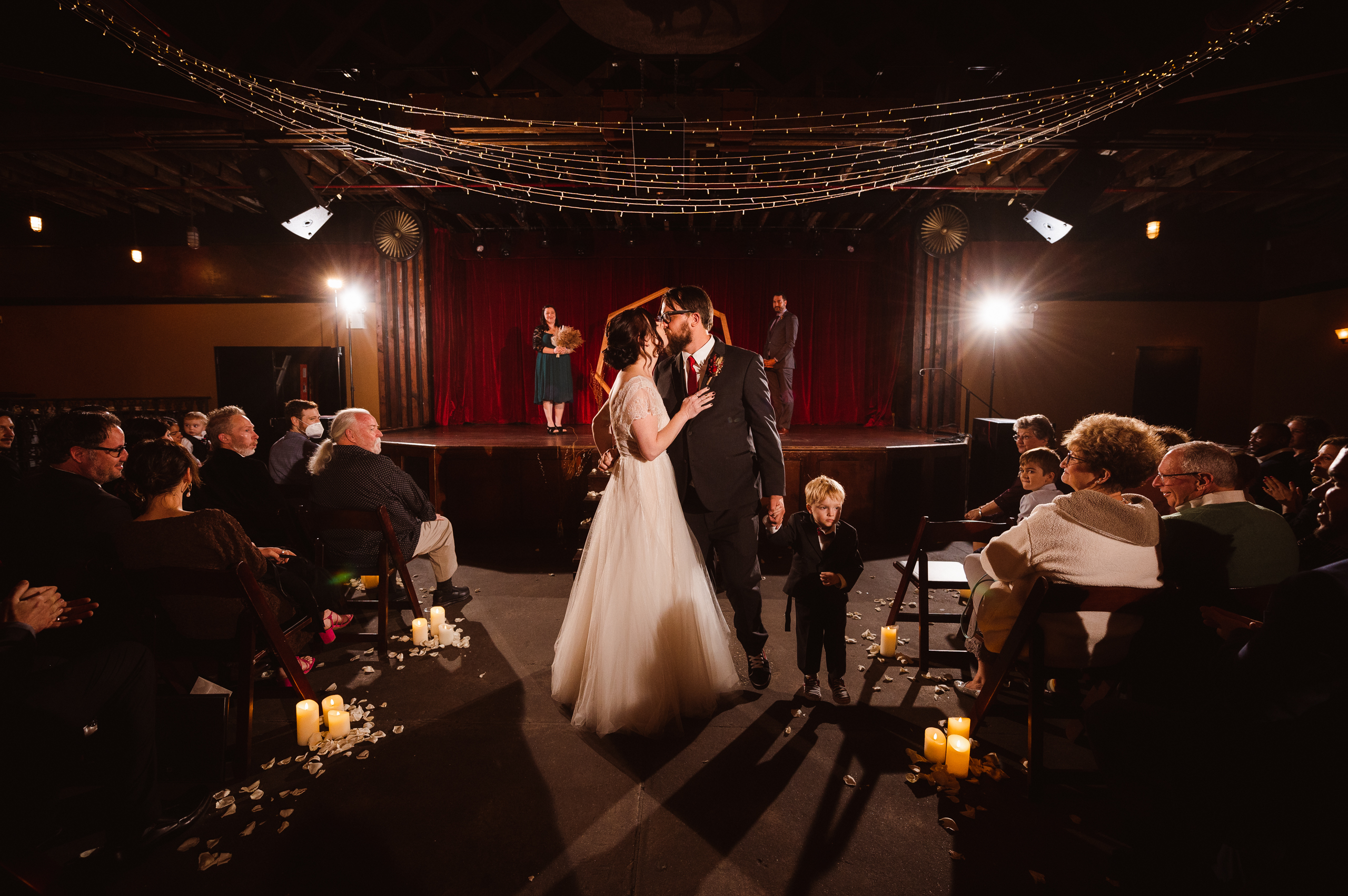 the-bell-house-gowanus-brooklyn-wedding-photos-by-suess-moments-photographer-nyc-new-jersey