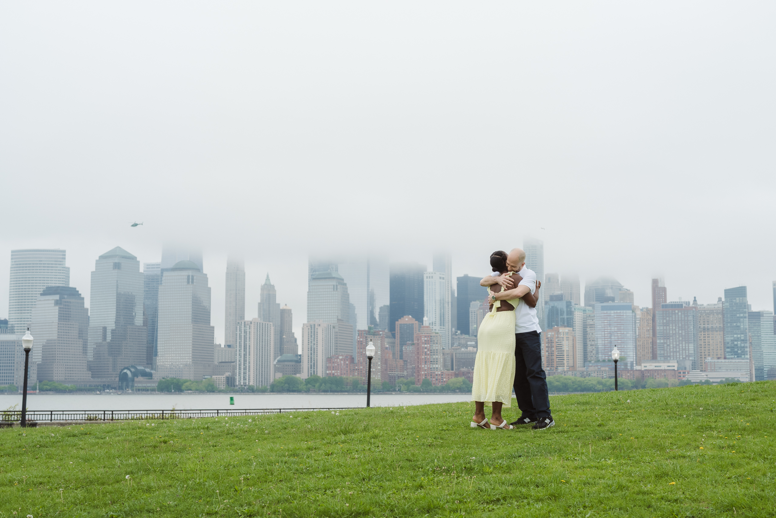 liberty-state-park-engagement-photos-by-suess-moments-photographer-jersey-city